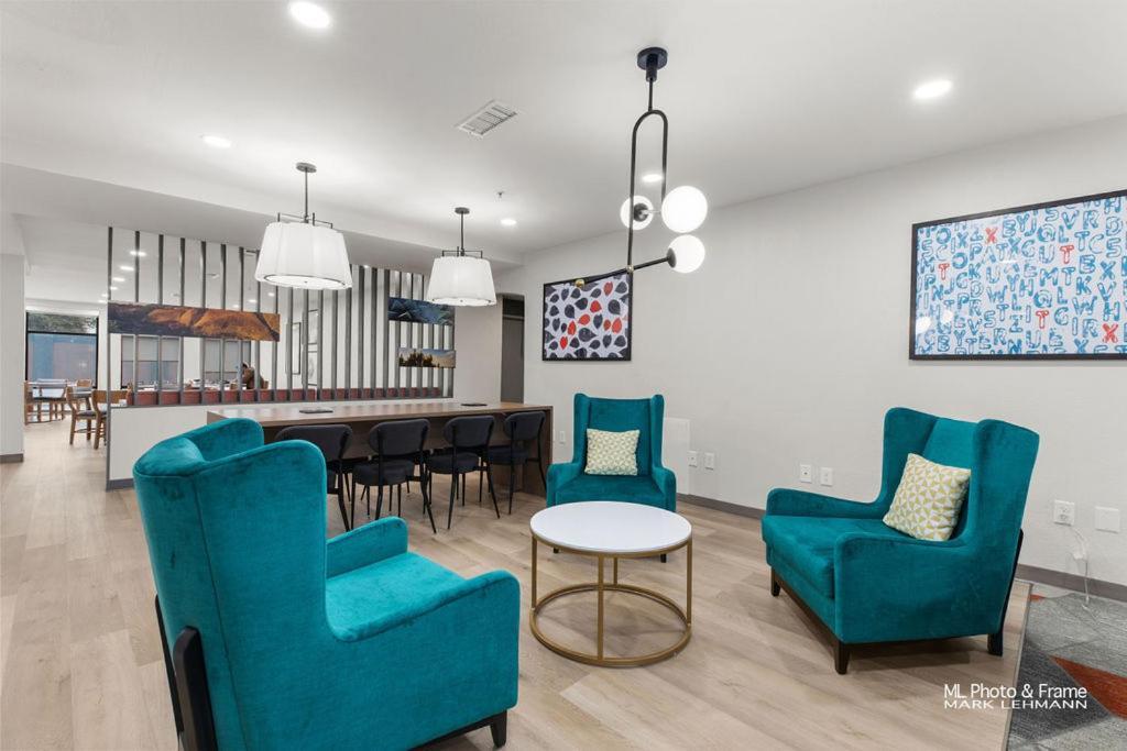 לארדו Comfort Suites מראה חיצוני תמונה