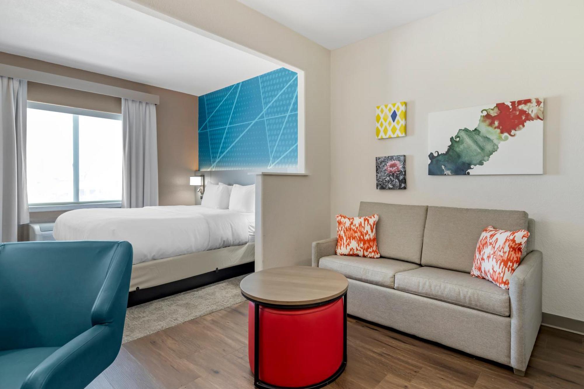 לארדו Comfort Suites מראה חיצוני תמונה