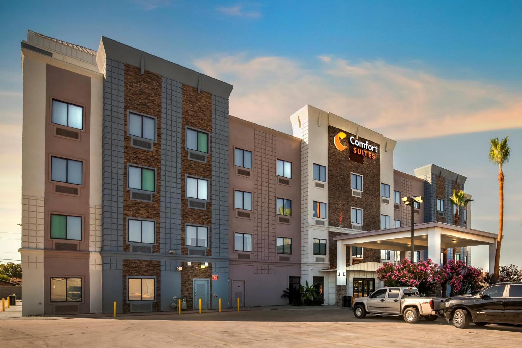 לארדו Comfort Suites מראה חיצוני תמונה