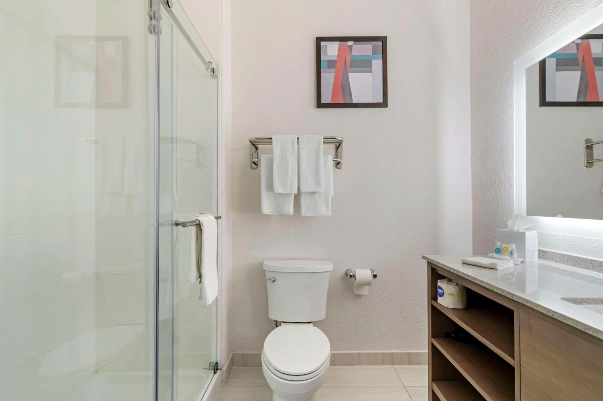 לארדו Comfort Suites מראה חיצוני תמונה